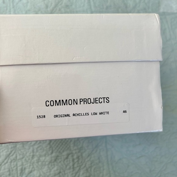 COPY - Common Projects box with tissue paper and bag - Picture 2 of 5